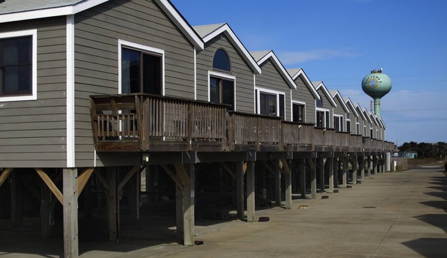 Oceanfront Margaritaville Cabana - perfect for 2 in Hatteras