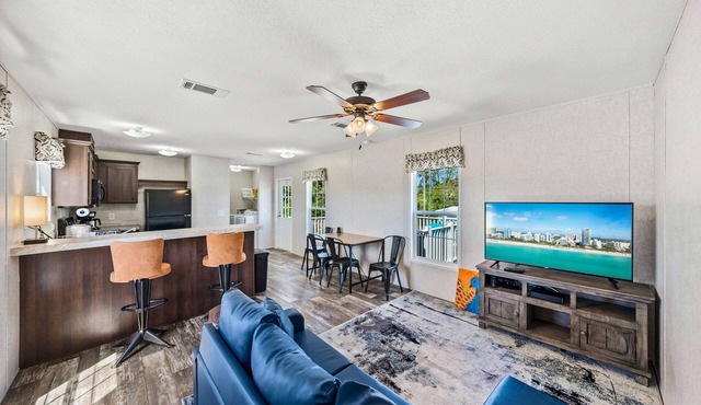 Paradise is all around II -Beautiful Beaches, Golf Course, Restaurants, Shopping