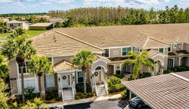 Pet-Friendly 2BR/2BA Ground-Floor Condo with Lake View in Colonial Country Club