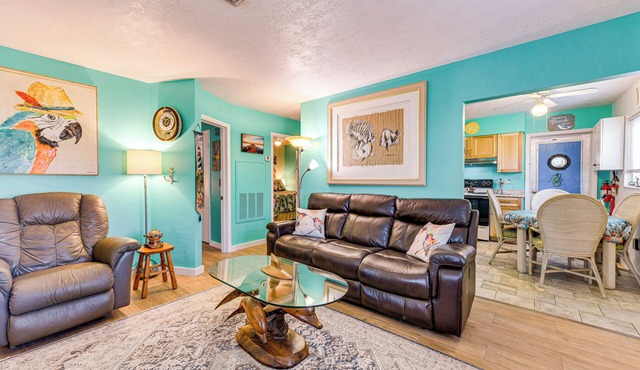 Pet-friendly Bradenton Home 1.5 Mi to Cortez Beach