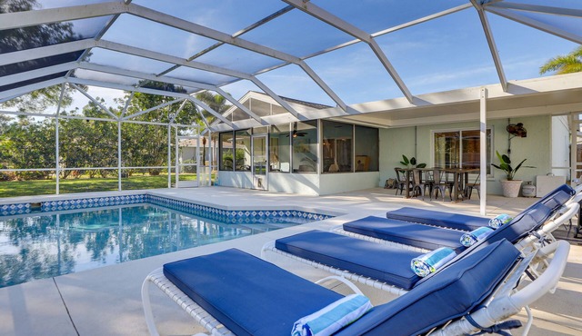 Pet-Friendly Home w/Heated Pool in Bradenton in Bradenton
