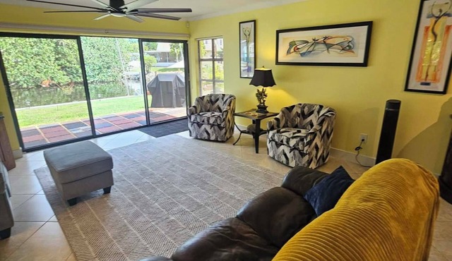 Pet friendly, waterfront property on a canal off of the Caloosahatchee River