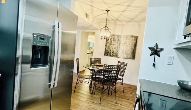 Play, work, relax in Scottsdale luxury ! Prime location for all events! in Scottsdale