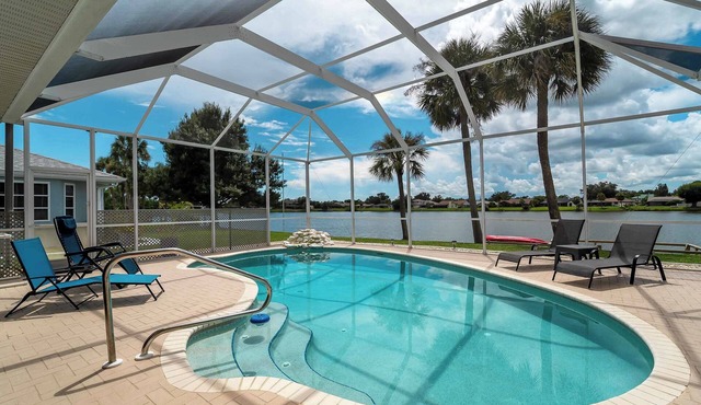 Port Charlotte Lake front home Heated Pool, Dock