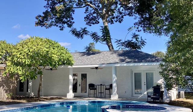 Private modern guest house with pool.
