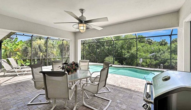Private Pool! Sleeps 14!