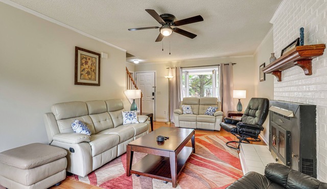 Quiet Family Home w/Yard! 9 Mi to Dtwn Greenville