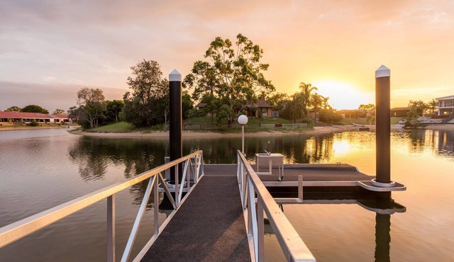 Reflections at Broadbeach - Heated Pool- Absolute Waterfront Entertainer! in Broadbeach