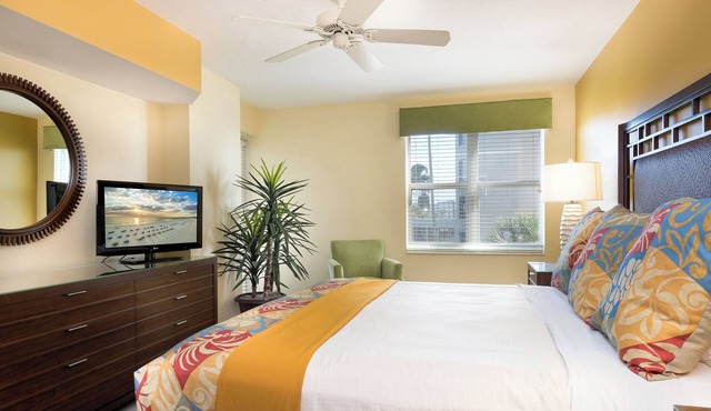 Relax by the Beach | Balcony Suites, Full Kitchen, Pool