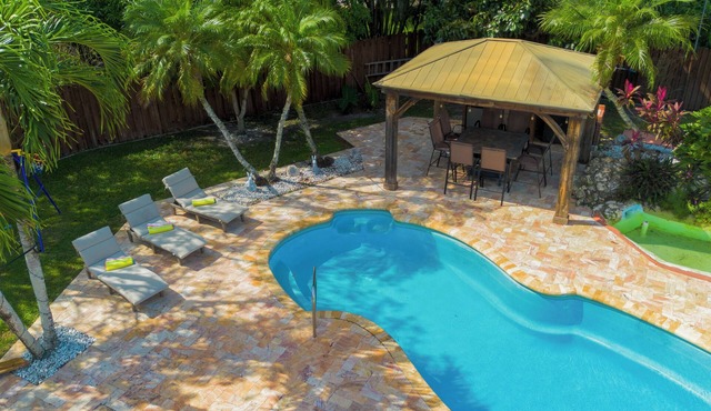 Relaxing Florida Retreat w/Private Pool & Grill in Sunrise