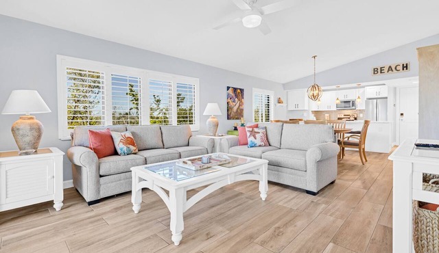 🌺Remodeled End-Unit with Panorama View – Sandpiper Beach 506🐟