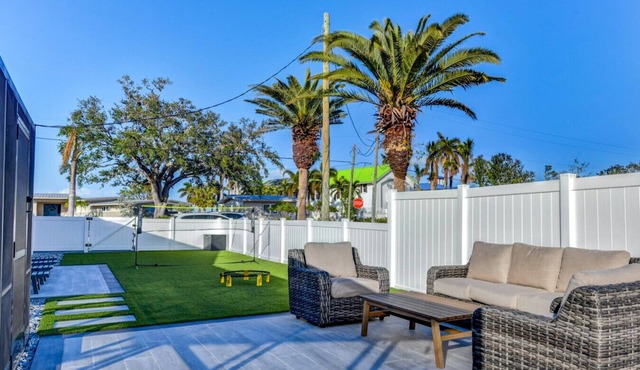 River House - Pool, Spa & Gameroom Near Anna Maria