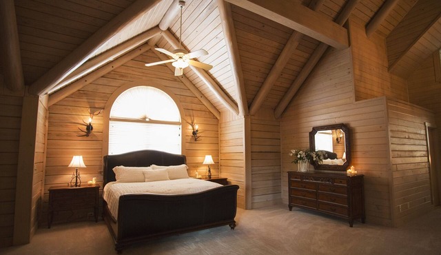 Rustic Country Lodge set on 800 Private Acres in Okeechobee