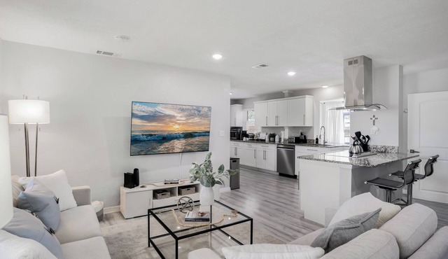 Sea Song Oasis – Upgraded Pool Home Minutes from Beach!