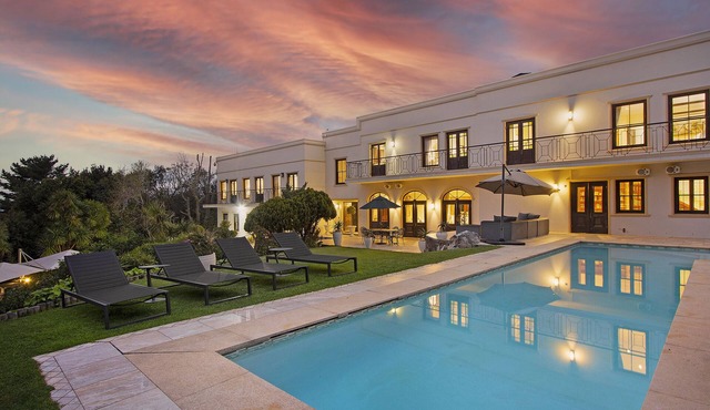 Serviced Exclusive Private Constantia Villa in Cape Town