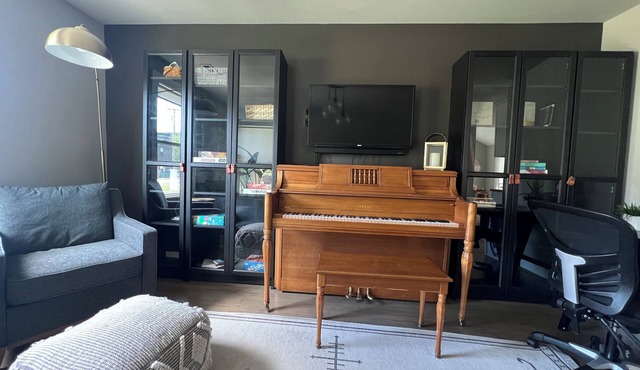 SoNash Sanctuary! 3-bedroom, peaceful, minimalist decor, 3 miles from downtown! in Nashville