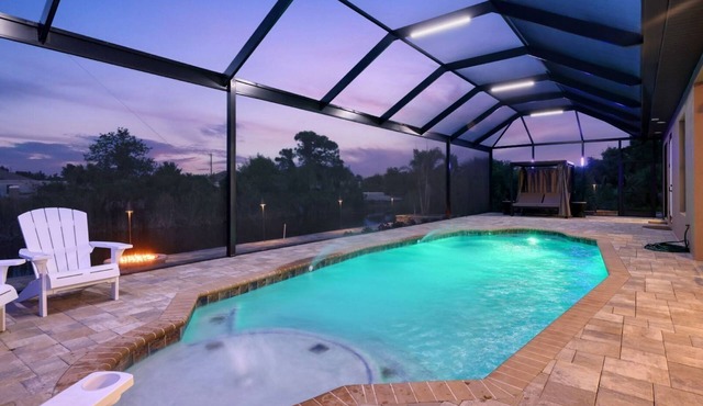 South Gulf Cove 3 Bedroom Private Pool Home 12 miles to Boca