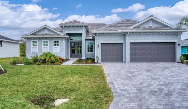 South Gulf Cove 3 Bedroom Private Home with Hot Tub