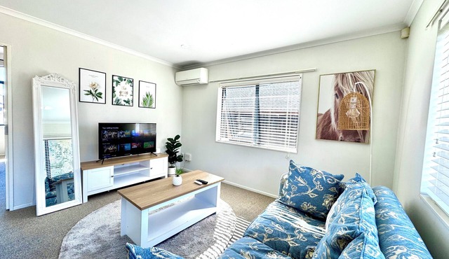 Spacious Comfty 4 BDMs in Rototuna in Hamilton