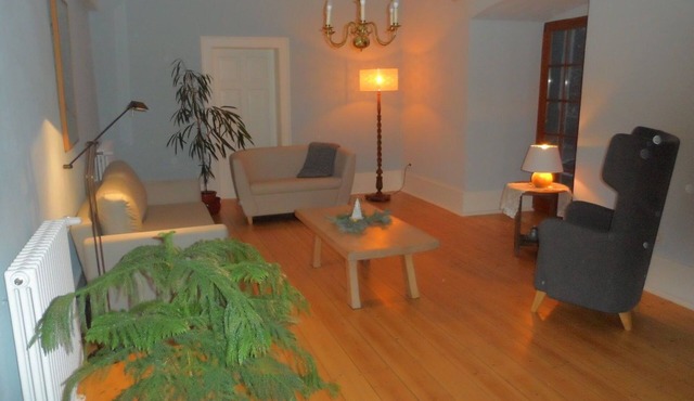 Spacious vacation apartment (80 m²) for up to 4 people with free WiFi in Roßdorf