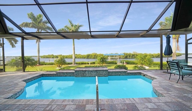 Spacious waterfront home with jaw-dropping views!