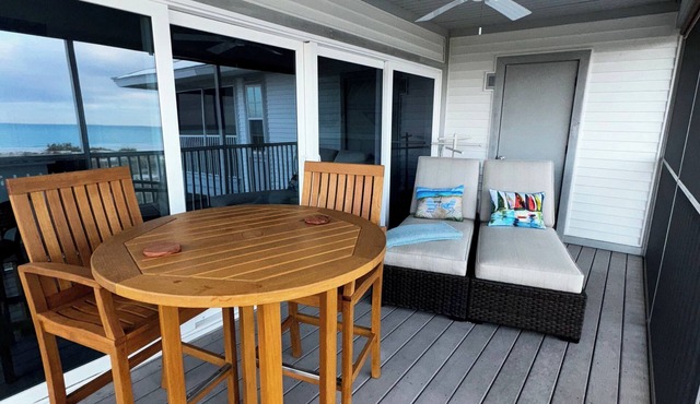 Spectacular Sunset Views from this Comfortable Island Villa A3124A