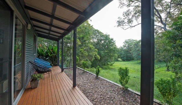 Studio 59 - Byron Hinterland. in Myocum