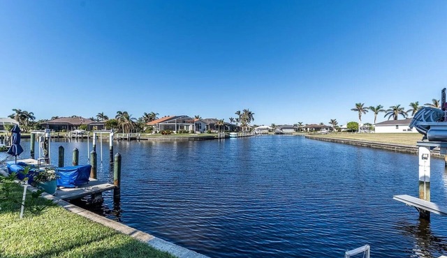 Sublime Waterfront in Florida