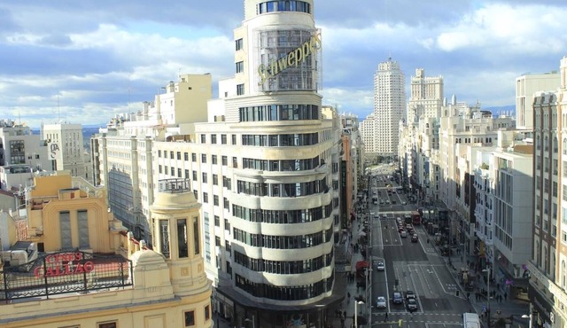 Suitur Modern Apartment IFEMA Airport Barajas in Madrid in Madrid