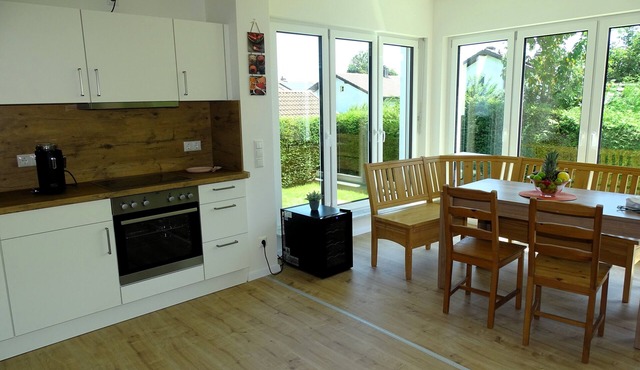 Sunny apartment with large garden in a local recreation area in Postmünster