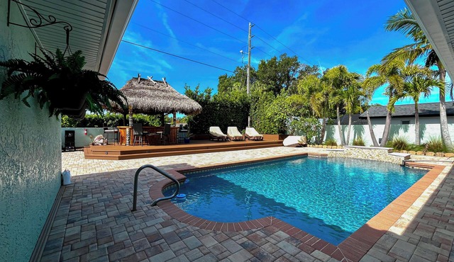 Sunny Private Pool Escape Near Clearwater Beach in Clearwater