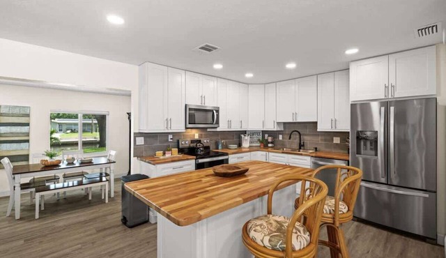 Sunrise Getaway | Peaceful N. Fort Myers Home