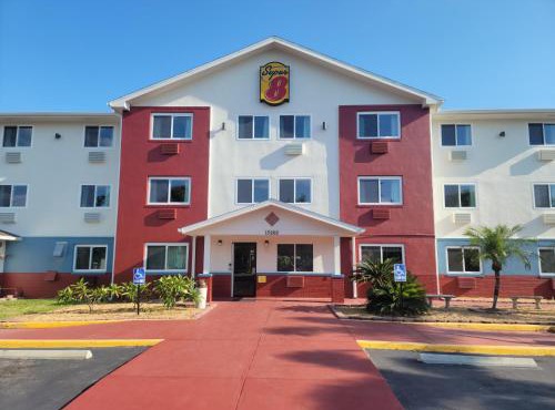 Super8 by Wyndham NEARBY Clearwater St Petersburg International Airport in Clearwater