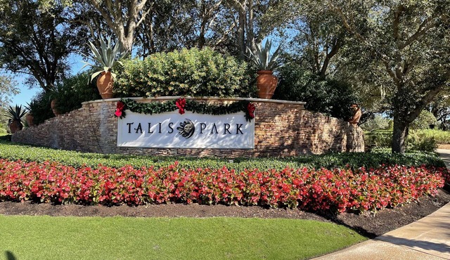Talis Park Luxury Coach Home