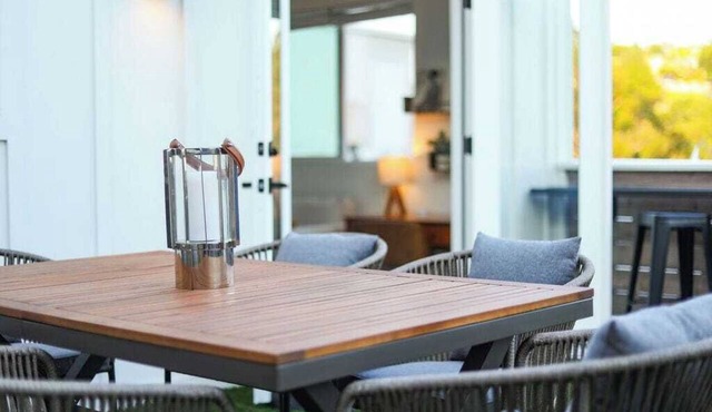 The Hillside Hideaway | Mid Century | Big Terrace in San Diego