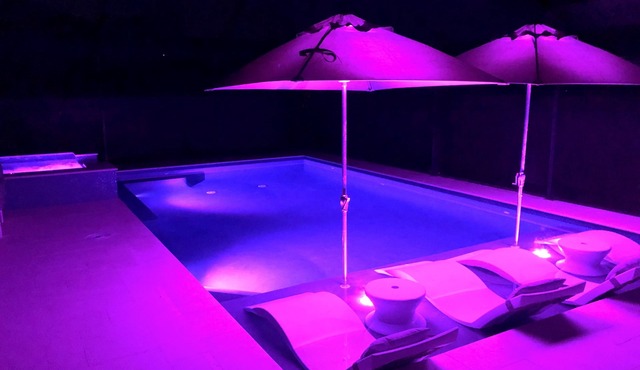 The Sonset Updates Throughout Private pool near Vanderbilt Beach &Delnor Wiggins