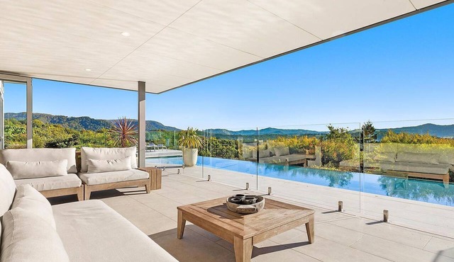 The Springs - architect-designed home with pool in Wilsons Creek