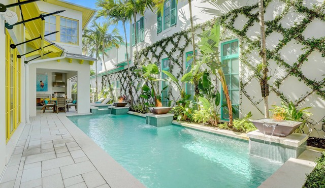 The Sunshine Estate - Naples, FL in Naples