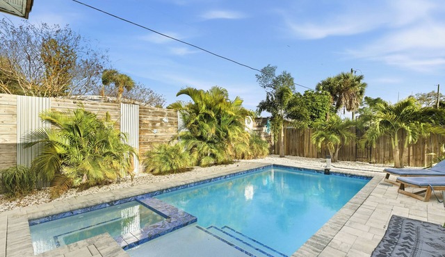 Trish's Beach Retreat W/Pool/Spa by Siesta Keys#2