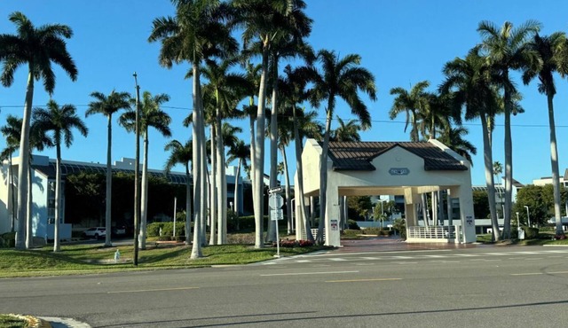 True Paradise! 2-Bedroom Waterfront Condo at Isla Key in Saint Petersburg, FL