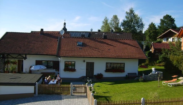 Vacation apartment 65sqm with a beautiful view of the Hohenbogen in Neukirchen beim Heiligen Blut