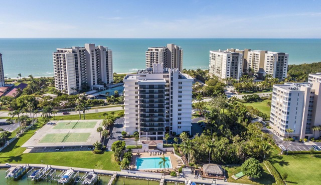 VANDERBILT BEACH-RARELY AVAILABLE PENTHOUSE UNIT - GORGEOUS VIEWS OF BEACH/BAY!