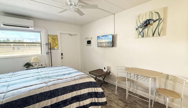 Venice Villas Studio – Beach Days & Pool