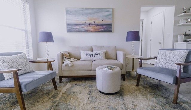 Villa Capri, 1/2mi to EsteroBay & Coconut Point ☀ Pet friendly✔