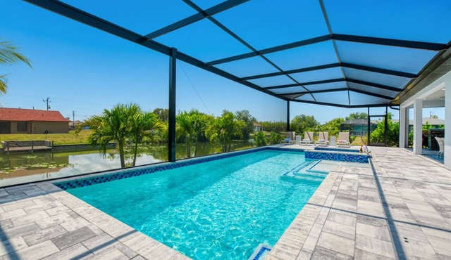 VILLA ROSA – HEATED POOL & SPA | WATER VIEW | BOAT RENTAL + TOURS VOUCHER INCL.
