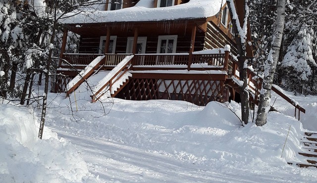 Vraie Maison Ancestrale laurentides saint-sauveur in Saint-Hippolyte