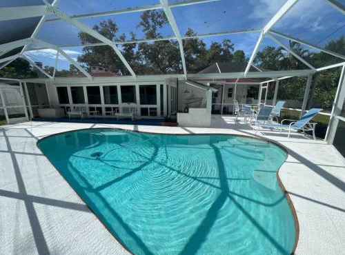 Wave Cave - Beach, Heated Pool, BBQ, Family, Friends, Fun