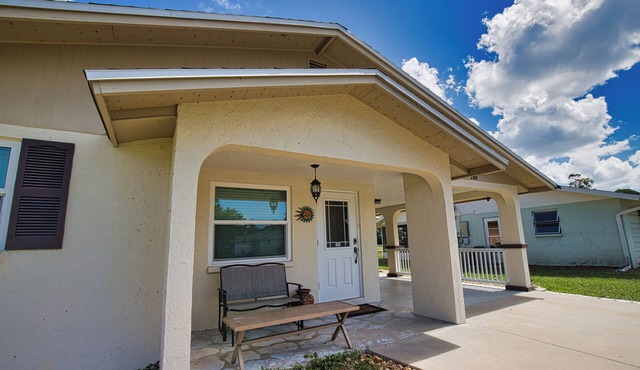 Welcome to Casa del Sol! Charming 2 bedroom home located 4 miles from the beach!