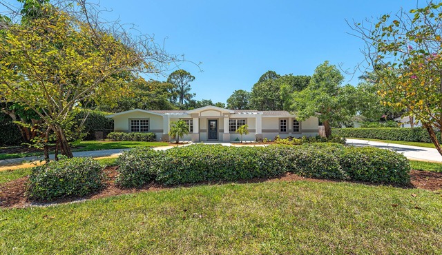 West of 41. Walk 6 minutes to the Lowdermilk beach, theatre, mall and grocery.