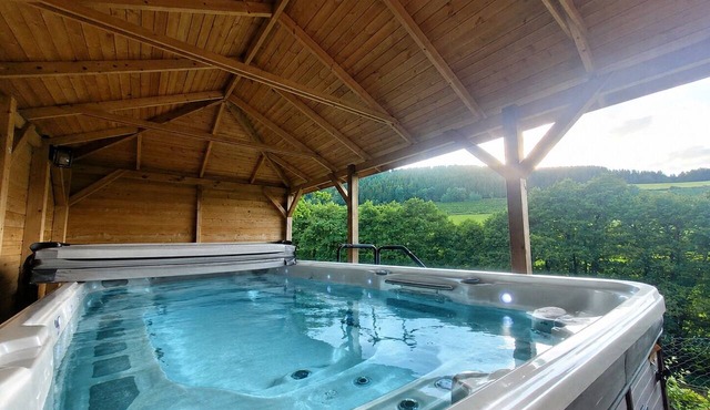 Your Dream Villa in Bödefeld | Wellness Getaway for Groups of Up to 20 Guests in Schmallenberg